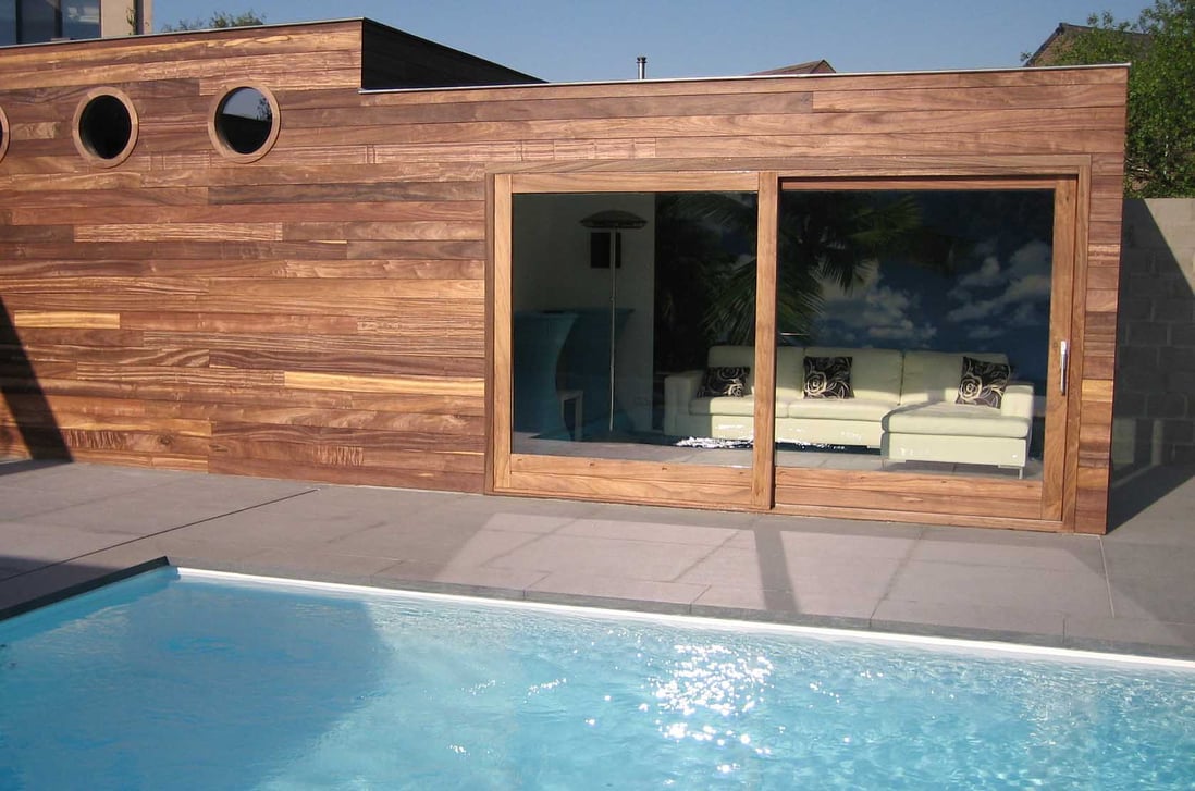 cost to build a pool house